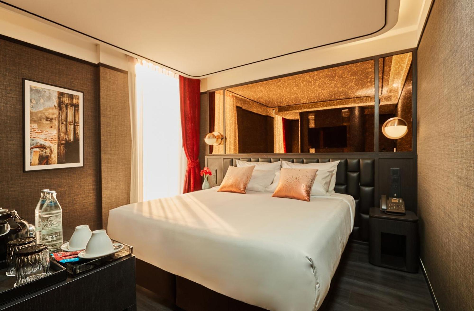 The Gravitique Hotel Khaosan Bangkok Bagian luar foto