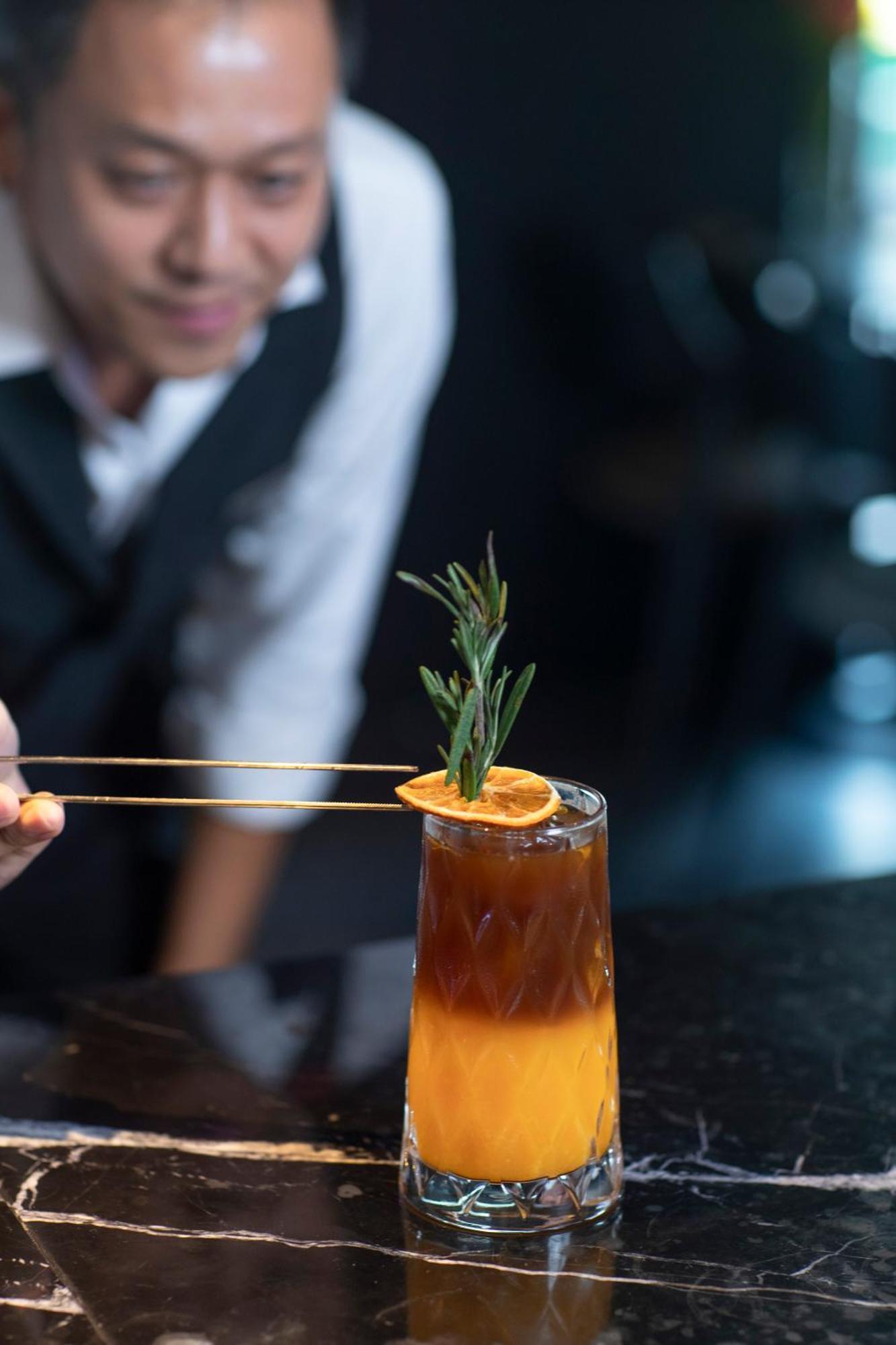 The Gravitique Hotel Khaosan Bangkok Bagian luar foto